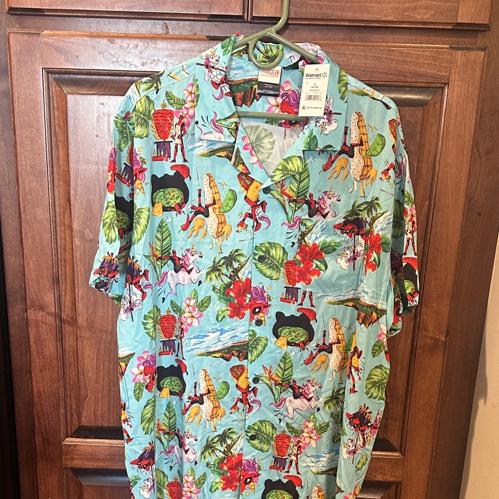 Marvel Men's Blue Tropical Print Shirt